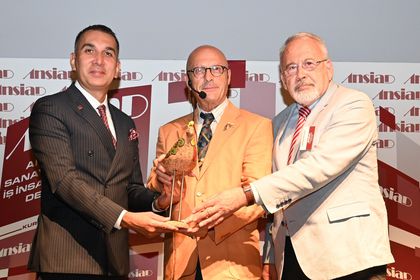 ANSİAD Başkanı Özbek: Türkiye’nin gündemi eğitim, yapay zeka ve ekonomi olmalı