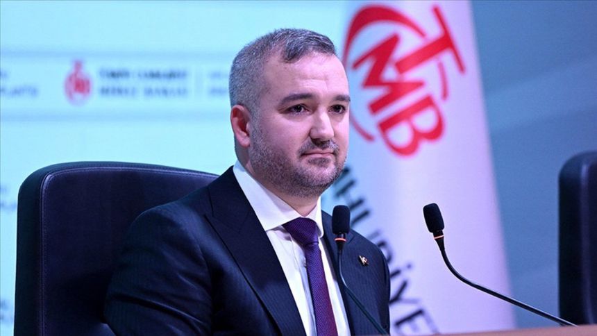 'Makroihtiyati tedbirler ve güçlü rezervler ters dolarizasyonu destekliyor'