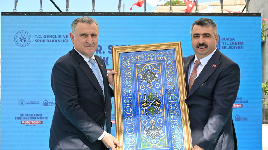 Yıldırım Belediyesi, gençlik ve spor yatırımlarını sürdürüyor