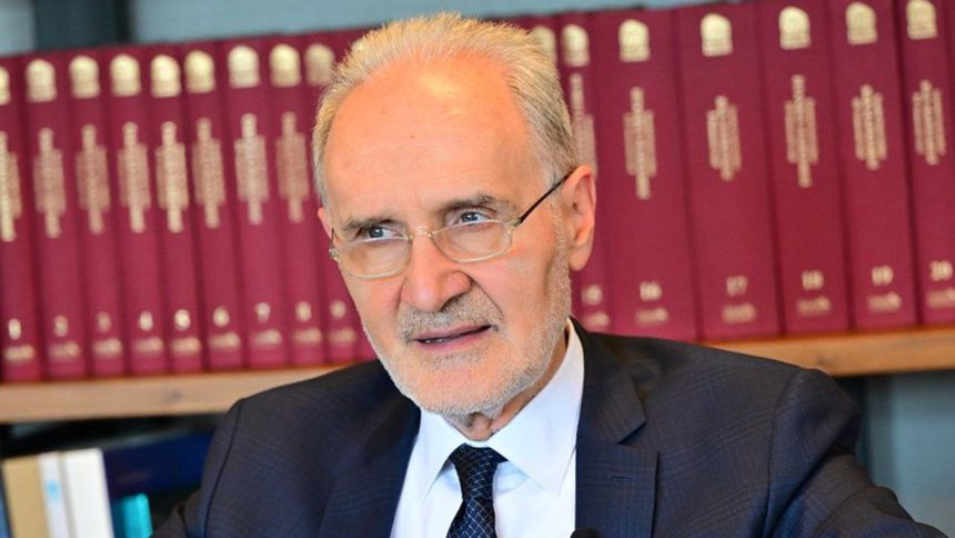 'Faizlerdeki gerileme ve dezenflasyon sürecini dikkatle izlemeye devam etmeliyiz'