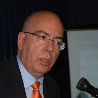 Süreyya Serdengeçti hayatını kaybetti
