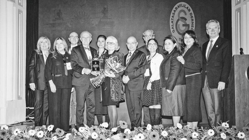 ‘Makine muhakemesi’ gelsin ‘yapay zeka’nın cinsiyete ön yargılı yaklaşımı bitsin