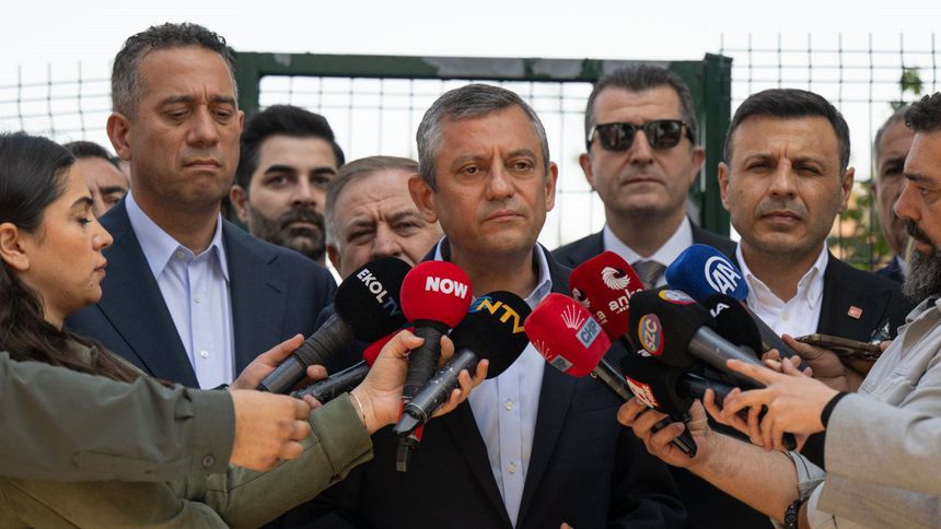 Özgür Özel: Siyaset kurumuna yapılmış bir saldırı