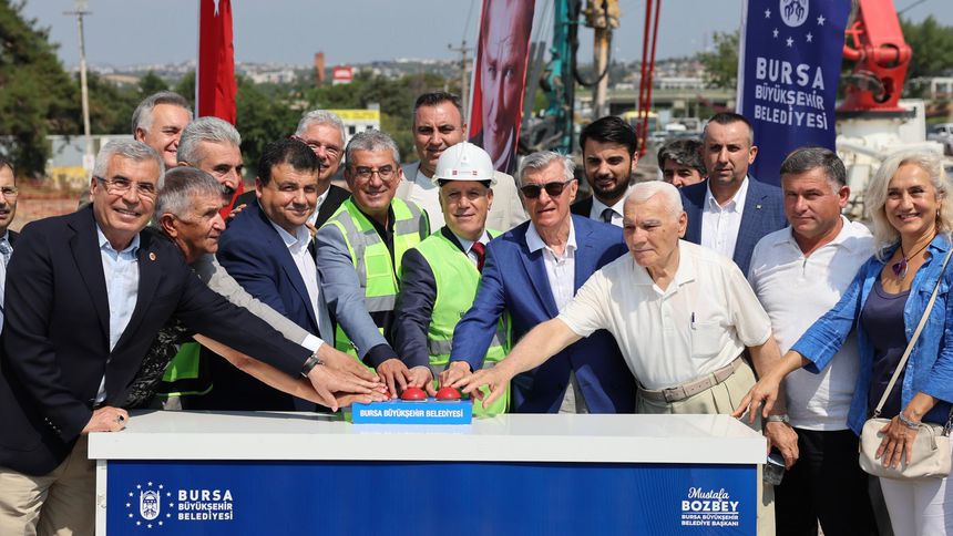 Mustafa Bozbey: Ulaşımı rahatlatmak için trafik planlamasında kararlıyız