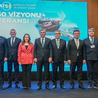 '2050 vizyonumuz yeşil dönüşüm, yenilenebilir enerji, su yönetimi gibi konuları da içermeli'