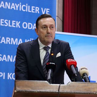 Muradiye OSB Başkanı Osman Kıvırcık: “Dağı taşı delerek ekonomiye kazandırıyoruz”