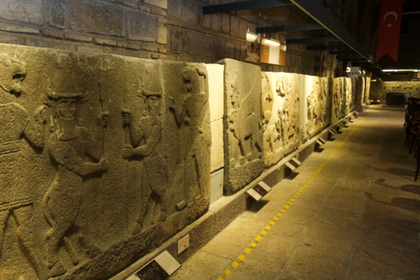 Fırat kıyısının eserleri Ankara Anadolu Medeniyetleri Müzesi’ndeki özel sergide buluştu