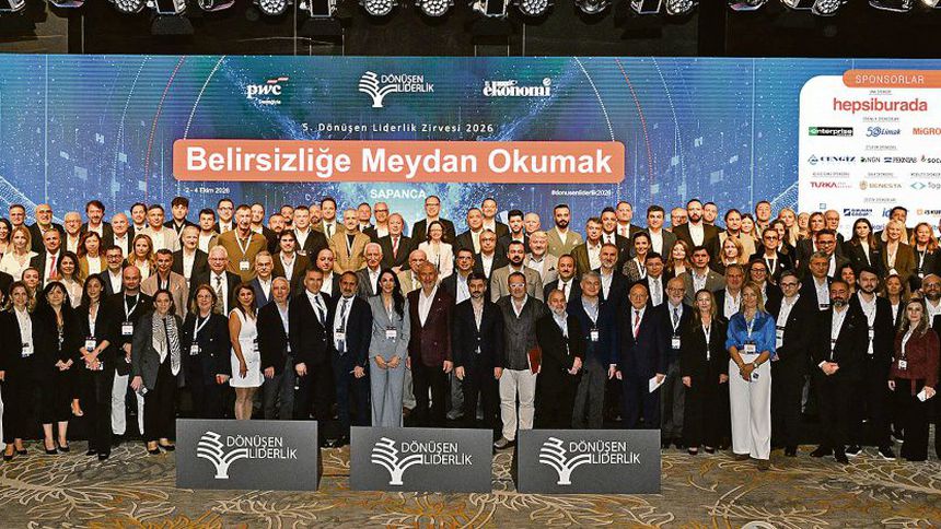 İş dünyası belirsizliğe dönüşümle meydan okuyor