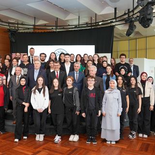 İTÜ Rektörü Prof. Dr. Hasan Mandal, Bursa'da gençlerle buluştu