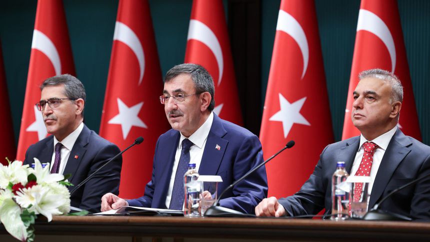 2026 bütçesi 2.7 trilyon açık hedefiyle bağlandı
