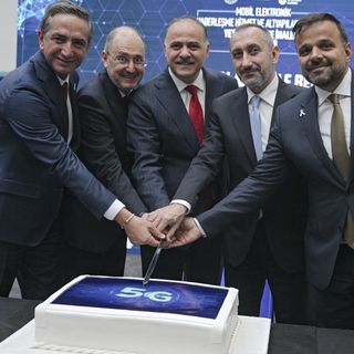 5G ihalesinde 3,5 milyar dolarlık teklif alındı