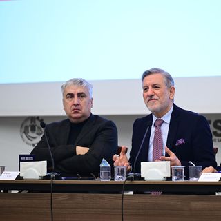 Burkay: Kentteki sorunların temelinde plansızlık var