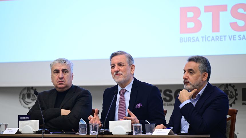 Burkay: Kentteki sorunların temelinde plansızlık var