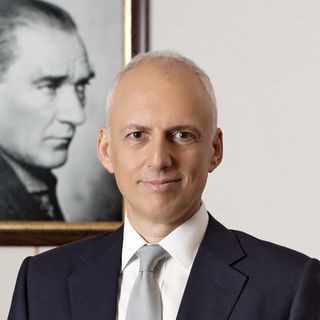 Yapı Kredi’ye 1 milyar 274 milyon dolarlık sendikasyon kredisi