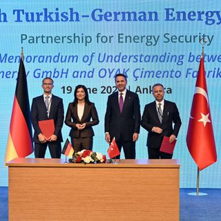 OYAK Çimento'dan Alman Pure Energy ile iş birliği