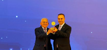 Büyükkılıç, Türkiye'de ilk olan RES projesiyle ödül aldı