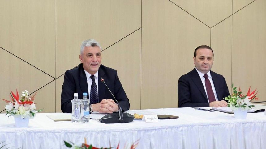 Bakan Bolat: Macaristan'la 10 milyar dolarlık ticaret hacmi için atacağımız adımları belirledik