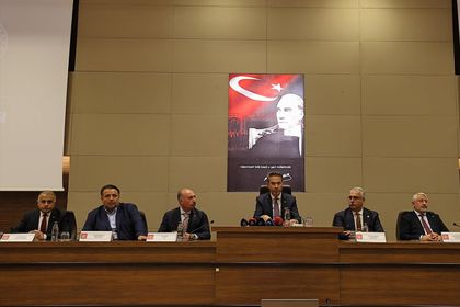 Bakan Bayraktar: Herkes akaryakıt istasyonuna gidince krizi görüyor