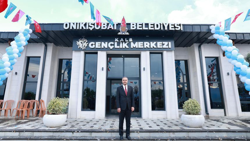 Onikişubat Belediyesi’nin Kale Gençlik Merkezi hizmete açıldı