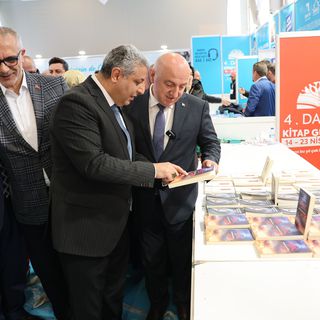 5. Darıca Kitap Fuarı kapılarını ziyaretçilere açıyor