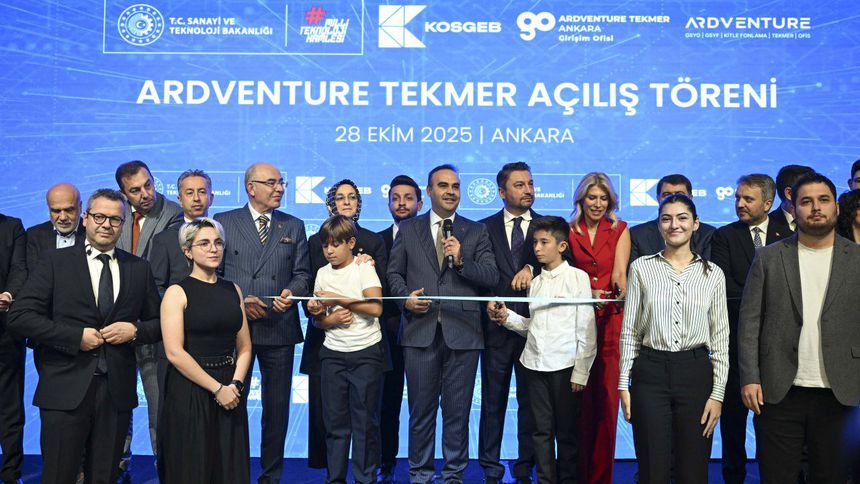 Bakan Kacır: 4,6 milyar liralık kamu kaynağını doğrudan girişimlerimize yönlendirdik Bakan Kacır: 4,6 milyar liralık kamu kaynağını doğrudan girişimlerimize yönlendirdik