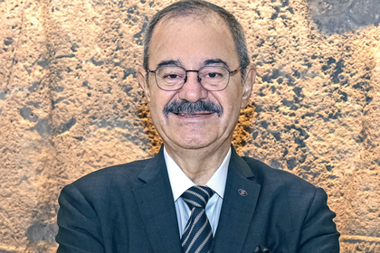 adil sani konukoğlu: geçmişine sahip çıkmayanın geleceği olmaz