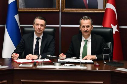 Türkiye ve Finlandiya savunma sanayii iş birliği muhtırası imzaladı