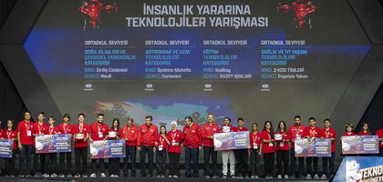 Teknofest 'İnsanlık Yararına Teknolojiler Yarışması’nda ödüller sahiplerini buldu