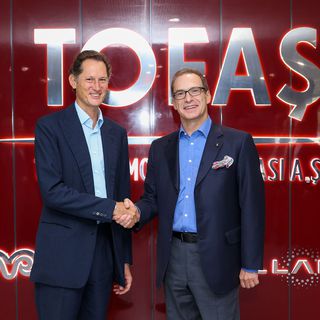 Stellantis Başkanı Elkann: Tofaş ile birlikte önümüzde büyük fırsatlar var