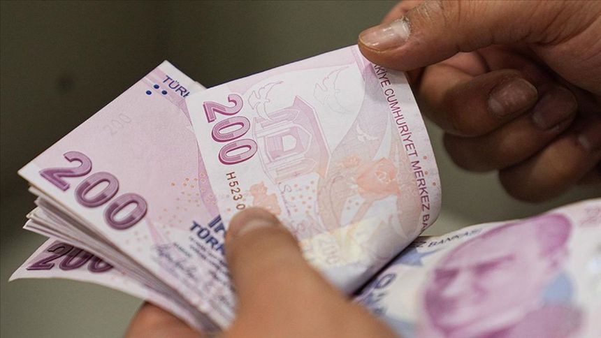 Faizler ihtiyaçta 10, ticaride 5 puan arttı