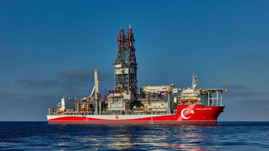 Bakanlık: Abdülhamit Han sondaj gemisi görevine devam ediyor