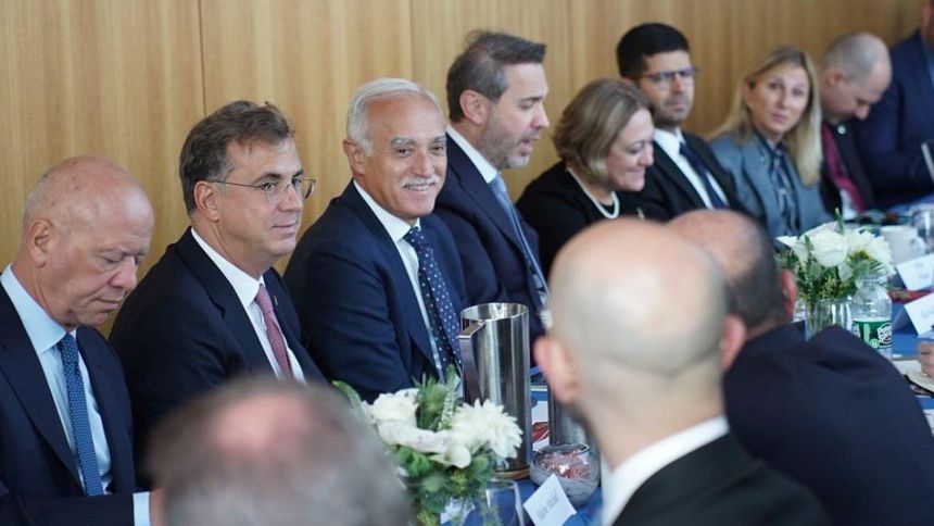 Boeing ve LNG, ABD’den ithalata 10 milyar dolar ekler, ihracata yüklenmek gerekecek