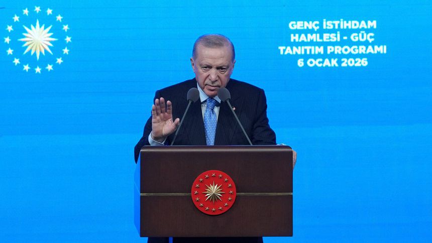 Erdoğan: Staj programına katılan her gencimize günlük 1375 lira cep harçlığı vereceğiz