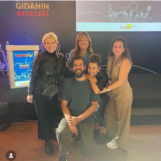 İzmir Gastro Fest, ‘Yemek ve Sanat’ temasıyla 8. kez gerçekleşecek İzmir Gastro Fest, ‘Yemek ve Sanat’ temasıyla 8. kez gerçekleşecek