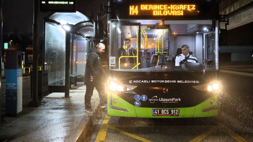 Kocaeli Büyükşehir Belediyesi’nden gece ulaşımına yeni düzenleme