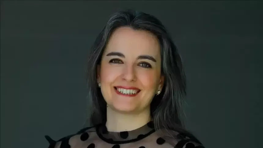 Abdi İbrahim Otsuka'da Zeynep Alptekin Basa dönemi