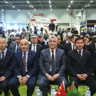 İhracat yaza artışla başladı, dış açık 8 milyar doları aştı