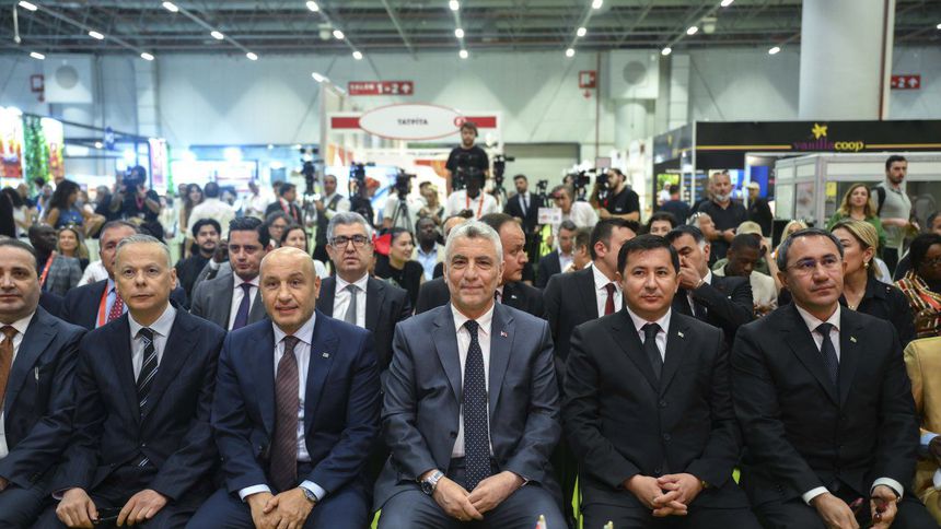 İhracat yaza artışla başladı, dış açık 8 milyar doları aştı