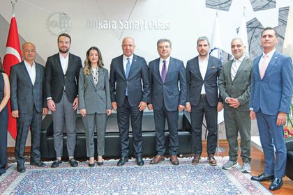 'Memur eşi yeşil pasaport alırken bize vize bile yok'