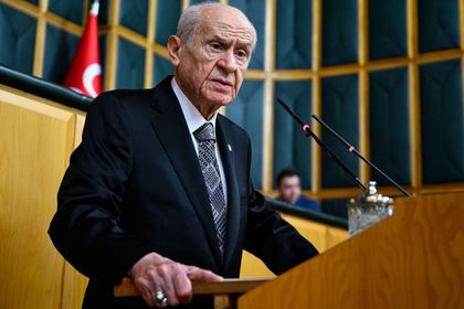 Bahçeli: PKK'nın kurucu önderliği SDG/YPG'ye direkt çağrıda bulunmalı