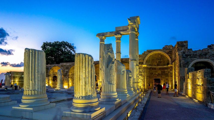 Antalya'da müze ve ören yerlerinden 303 milyon lira gelir