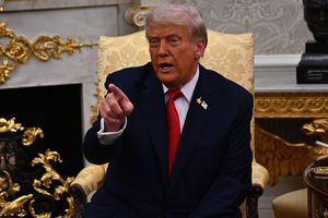 Trump yeni gümrük tarifelerini açıkladı: Mobilya, dolap, kamyon, ilaç...