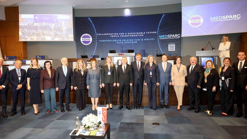 Üçüz dönüşümün yol haritası İzmir’de çizildi