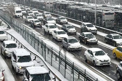 İstanbul'da ağır taşıtların ve kuryelerin trafiğe çıkışı yasaklandı