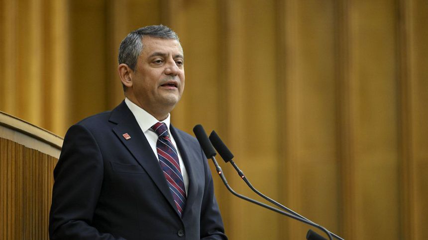 Özgür Özel: Tayyip Bey normalleşse biz normalleşiriz