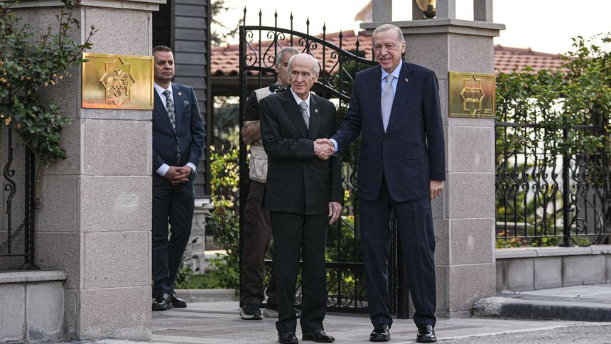 Bahçeli'den Erdoğan'a: Yolundan caymaya hakkı yok