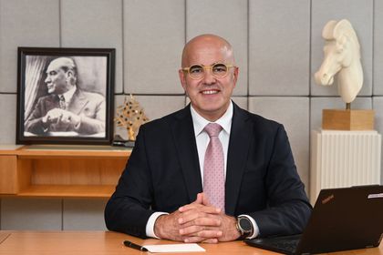 'Sabancı'nın 2025'te toplam yatırımı 1,9 milyar dolara ulaştı'