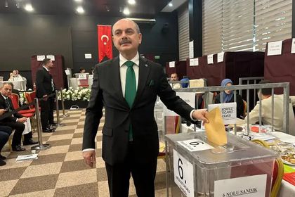 Körfez Ticaret Odası’nda Recep Öztürk güven tazeledi