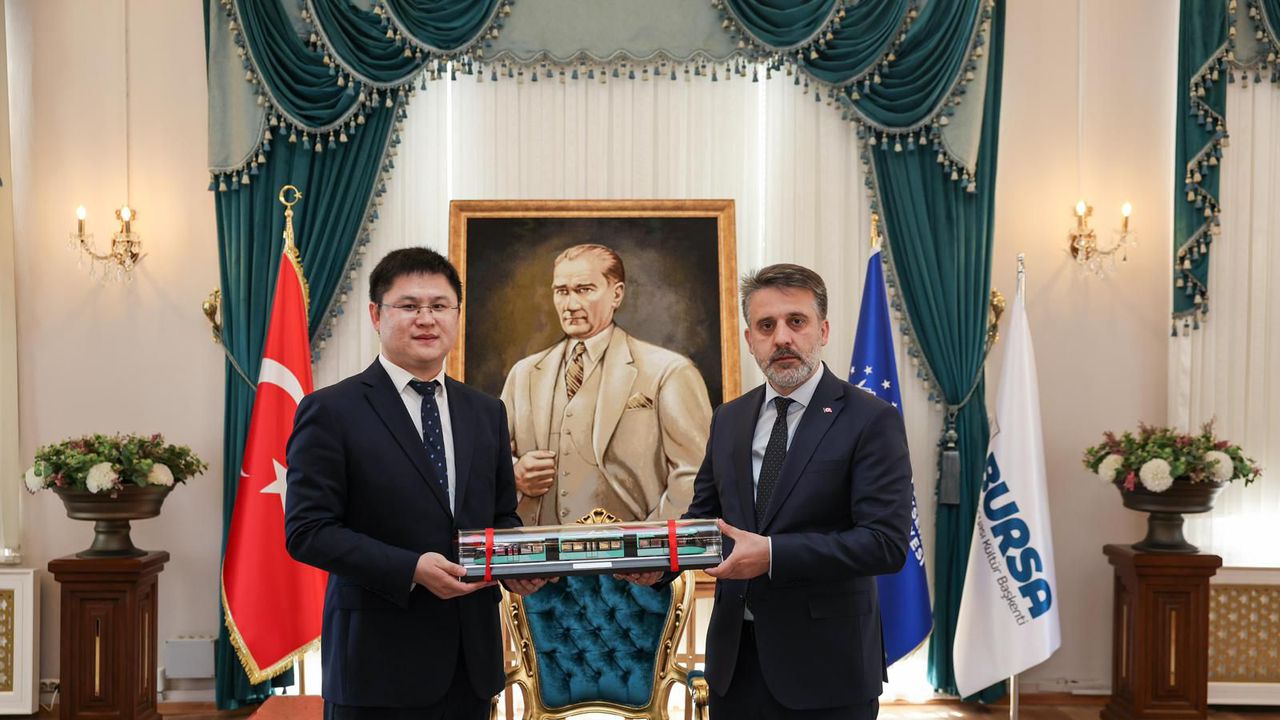 BursaRay'a 2,84 milyarlık filo takviyesi