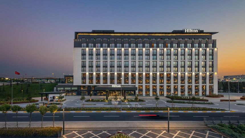 Hilton’un Türkiye’deki 100. oteli İstanbul Havalimanı’nda açıldı